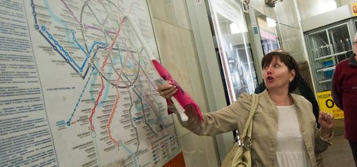 Unterwegs in der berühmten Moskauer Metro und ihren prachtvollsten Stationen